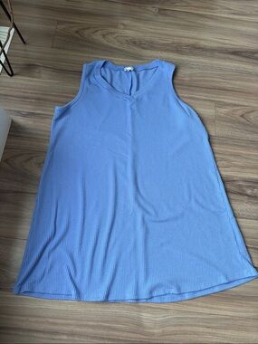 ANDREE BY UNIT Light Periwinkle V-Neck A-Line Tank
